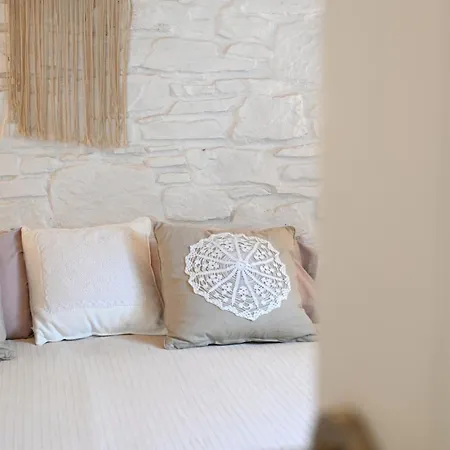 Sea-side Cycladic Ii